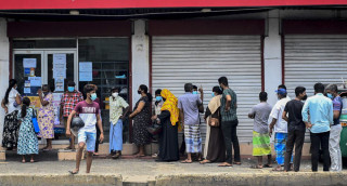 श्रीलंकाको आर्थिक संकट, कोरोना या अरू केही