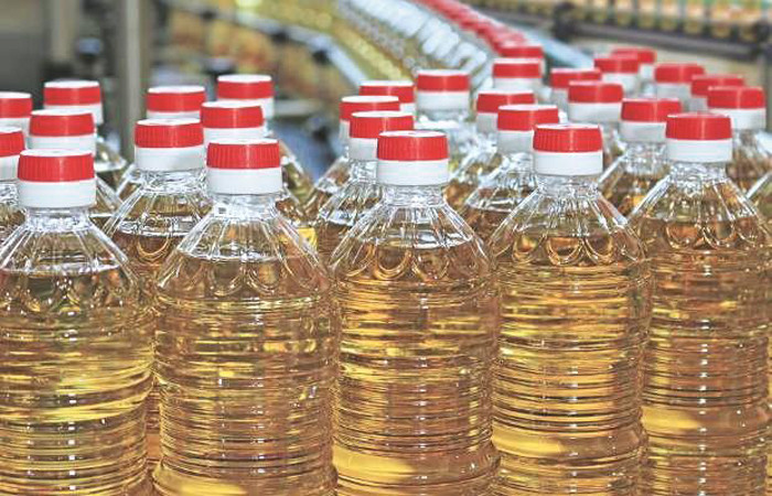 खाने तेलको मूल्य किन आकाशियो, यस्तो छ व्यवसायीको तर्क