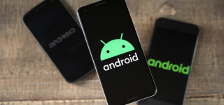 मोबाइलमा पढ्दै गर्दा अंग्रेजी शब्दको अर्थ बुझ्नुभएन? यसो गर्नुहोस् 