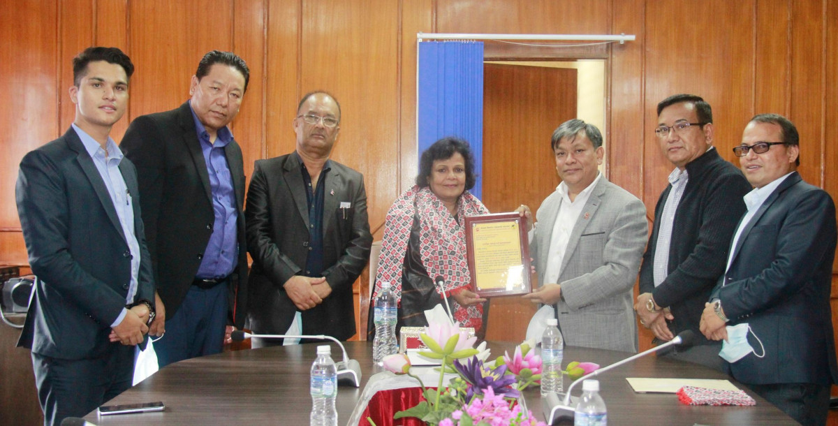 निर्माणमैत्री कानूनका लागि मन्त्री यादवसमक्ष महासंघको अनुरोध