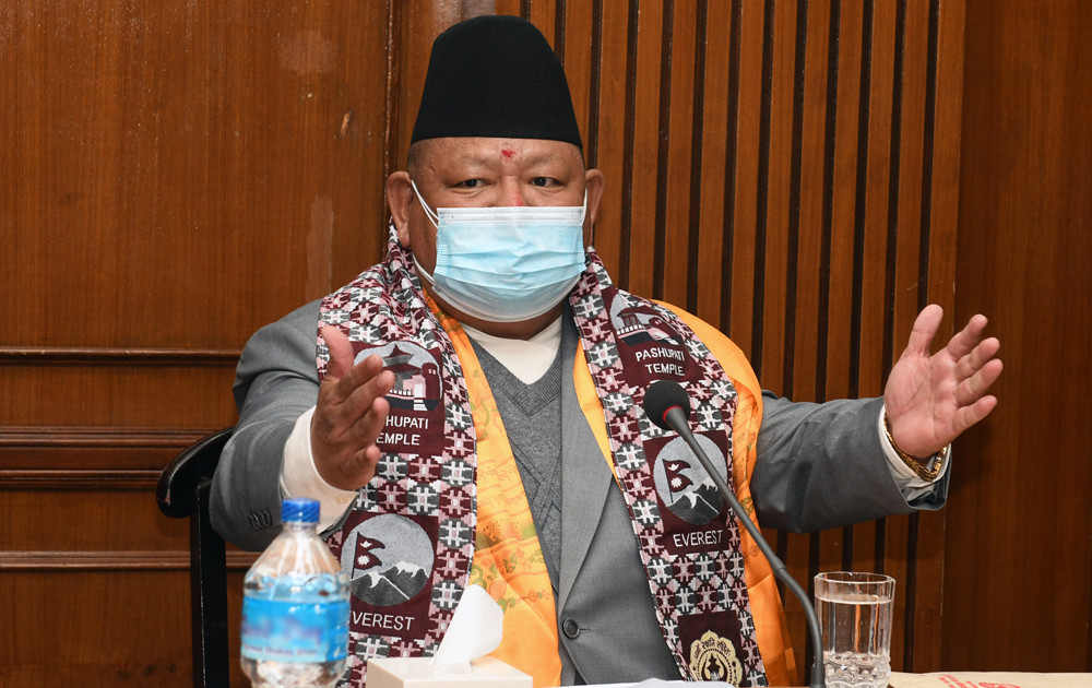 लन्डन जाने टिकट : अरूलाई डेढ लाख मन्त्री आलेलाई १२ लाख