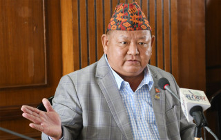 कानून मिचेर पर्यटनमन्त्री आलेले कसरी लगे हजारौँ डलर विदेशमा?
