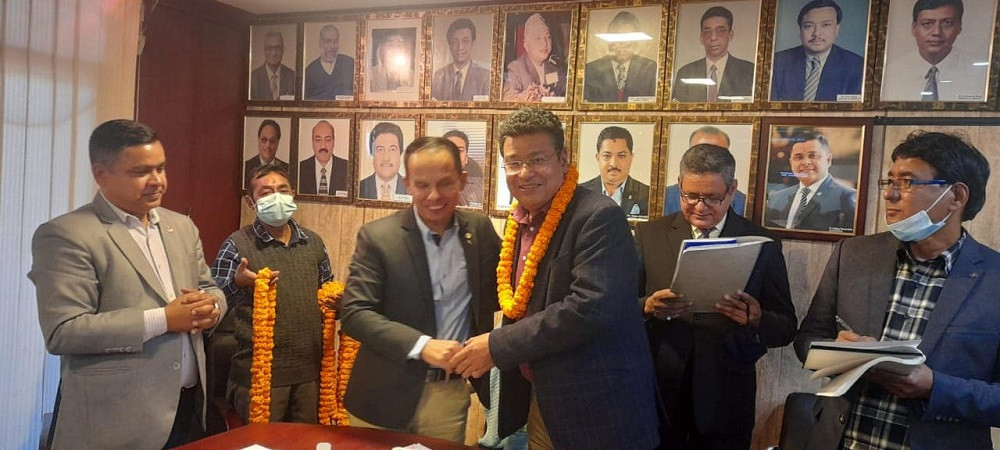 नाडाले टुंगो लगायो पदाधिकारी र मनोनित सदस्य