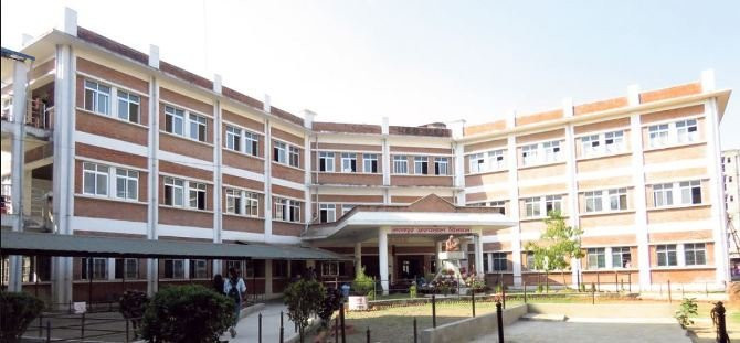 स्वास्थ्य बीमाको पैसा नआएपछि भरतपुर अस्पतालले हटायो २४ वटा परीक्षण