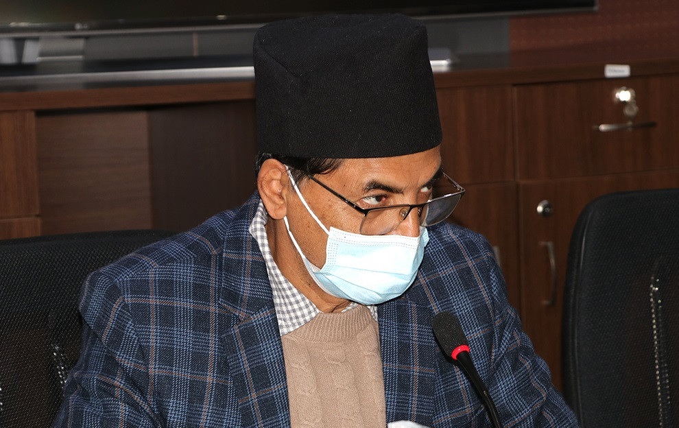 एसएमटी बैठकमा अर्थमन्त्रीको धम्की - राजस्व दोबर बढाउने कार्ययोजना किन नल्याएको, सरुवा गर्दिउँ?