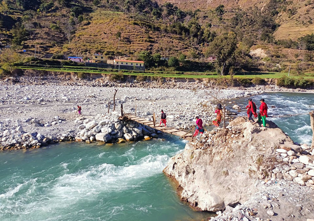 काठे साँघुकै भर