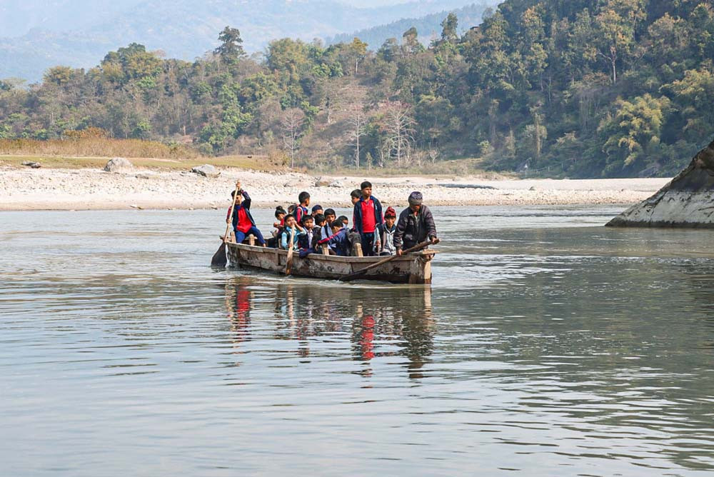 पुल नबन्दा जोखिमपूर्ण यात्रा