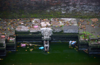 सभ्यता बिर्संदा ढुंगेधाराको यस्तो बेहाल [फोटो फिचर]