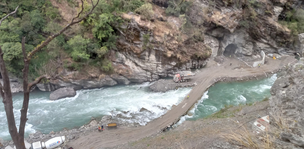जलविद्युत् आयोजनाको सुरुङ