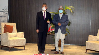 बीआरआईअन्तर्गतका परियोजना अगाडि बढाउन चिनियाँ विदेशमन्त्रीलाई एमालेको आग्रह