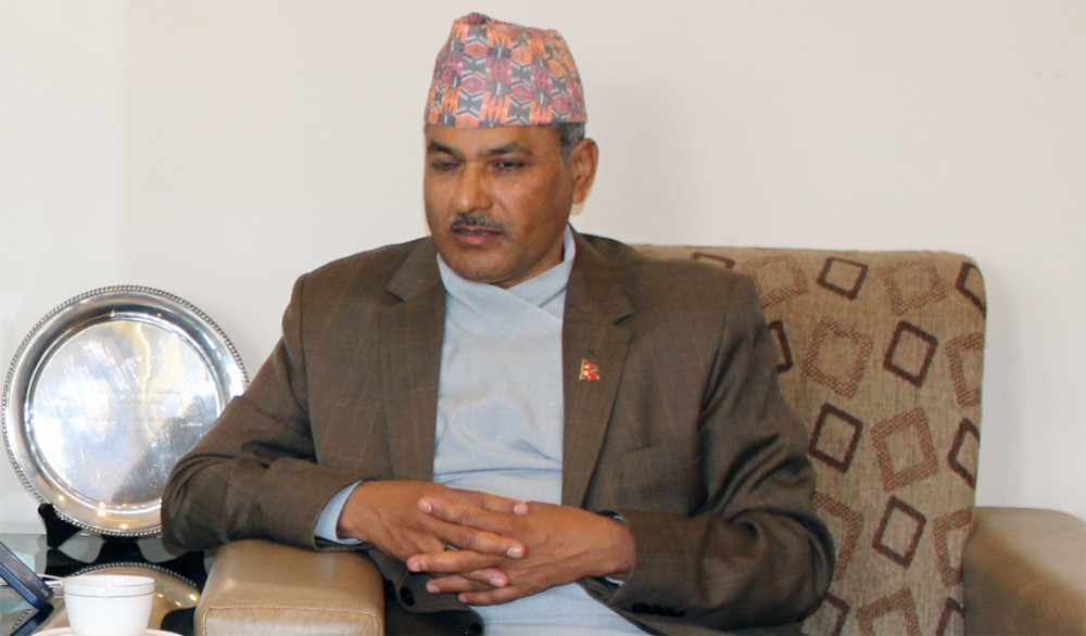 गभर्नर सिफारिस समितिमा महाप्रसाद अधिकारीको अर्थपूर्ण इन्ट्री