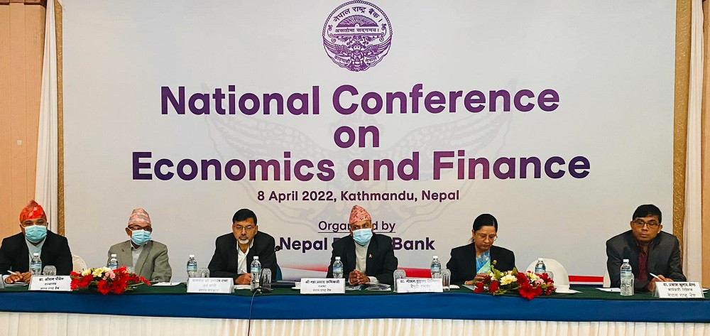 राष्ट्र बैंकको मौखिक निर्देशन : सक्नेले धमाधम एलसी खोले, नसक्नेको अत्यावश्यक वस्तुकै रोकियो