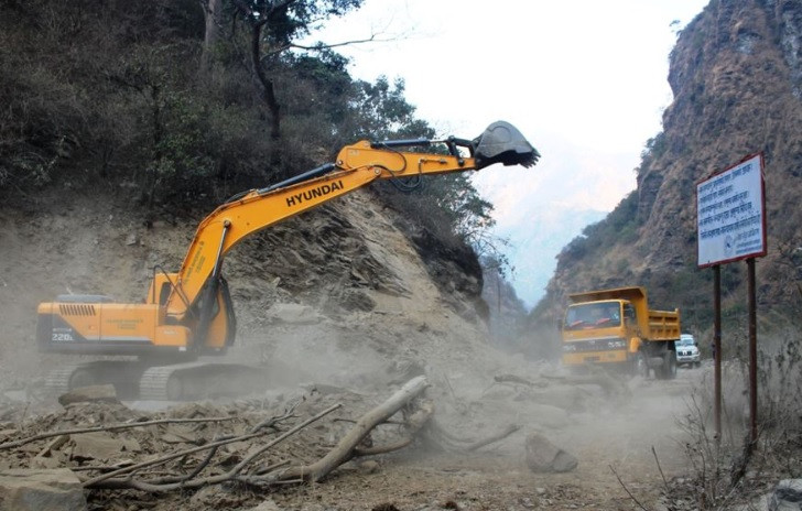 विकास खर्च किन हुँदैन? वर्षौंदेखि एउटै उत्तर दिइरहेछ सरकार   