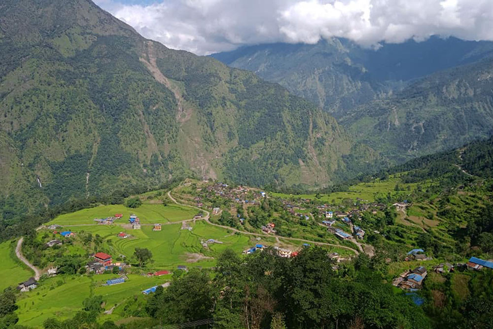 सडक पुग्यो तर पनि रित्तिँदो गाउँ