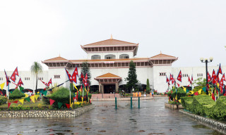 संसद्‌मा विचाराधीन विधेयक दुवै सदनबाट अघि बढाइने