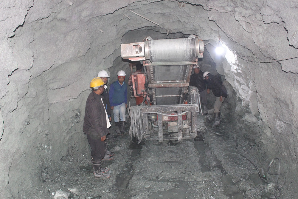 समस्याको चक्रब्यूहबाट बाहिर निस्केर अघि बढ्दै राहुघाट