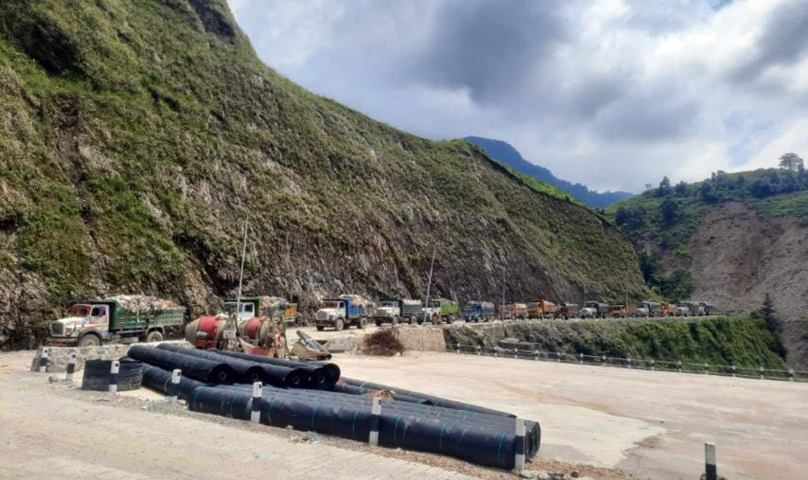 काठमाडौंको फोहरमा देखियो पार्टी भर्सेस बालेन : थप जटिल बन्दै ब्यवस्थापन