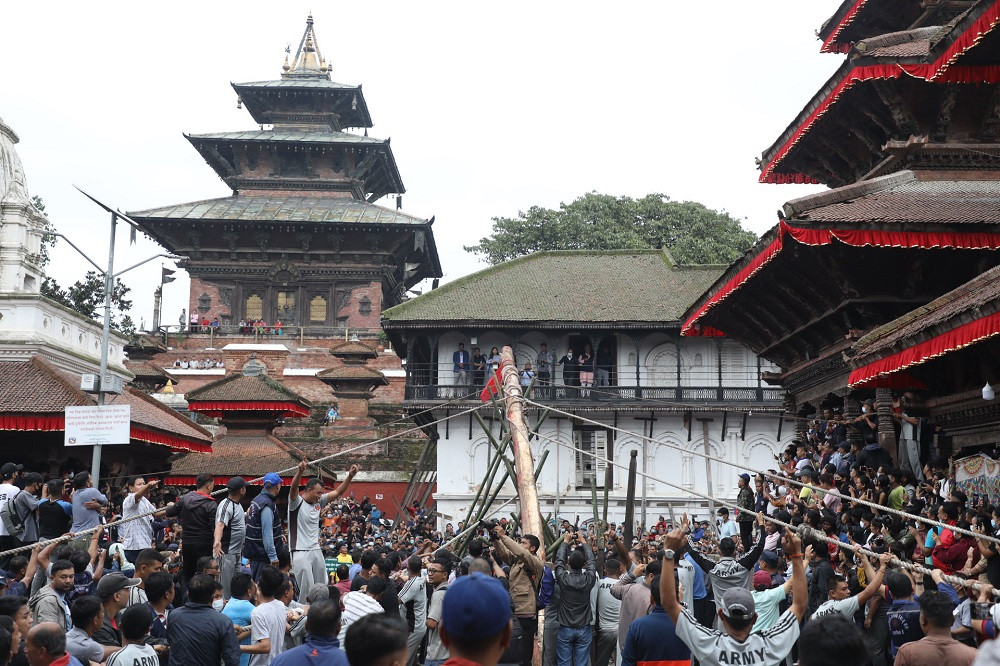 हनुमानढोकामा इन्द्रध्वजोत्थान