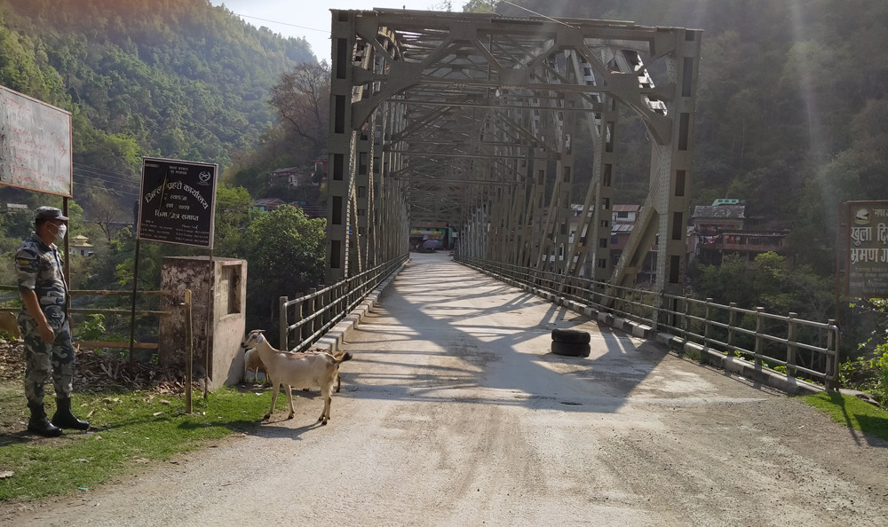 राम्दीको पुलसँगै जोडिएको महँगी