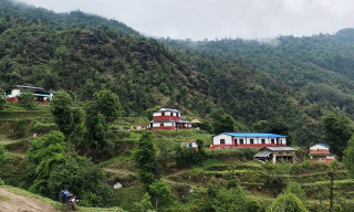 पर्यटक लोभ्याउँदै चिसापानी भिरचोक सामुदायिक घरबास, गाउँ छोडेकाहरु फर्किन थाले