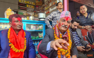 चितवन-१ मा नयाँ उम्मेदवारसँग पूर्वअर्थमन्त्री सुरेन्द्र पाण्डेको प्रतिस्पर्धा : जनताले स्थायित्व रोज्लान् कि परिवर्तन?