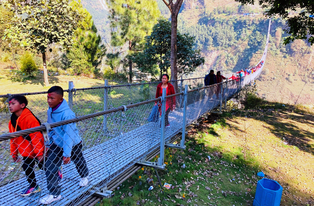 बागलुङमा बढ्दैछन् आन्तरिक पर्यटक