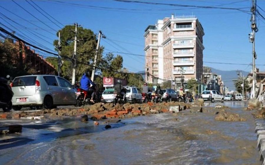 लैनचौरमा पाइप फुटेपछि पुरानै सञ्जालबाट पठाइयो मेलम्चीको पानी