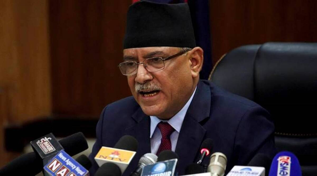 विमान दुर्घटनामा परेर ज्यान गुमाएका यात्रुका परिवारसँग प्रधानमन्त्रीको भेट