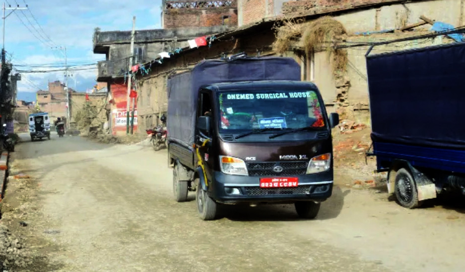 निर्माण सुरु भएको साढे ६ वर्षमा पनि सकिएन नख्खु-बुङमती सडक