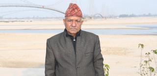 बीस रुपैयाँमा महिनाभरि महाकाली नदी तार्ने भीमबहादुर 