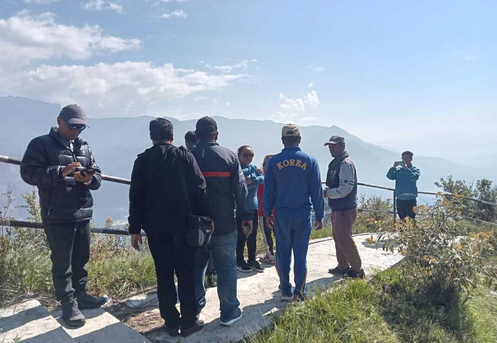 अन्नपूर्ण पदमार्गमा पातलियो पर्यटकको चहलपहल, किन घट्यो आकर्षण?