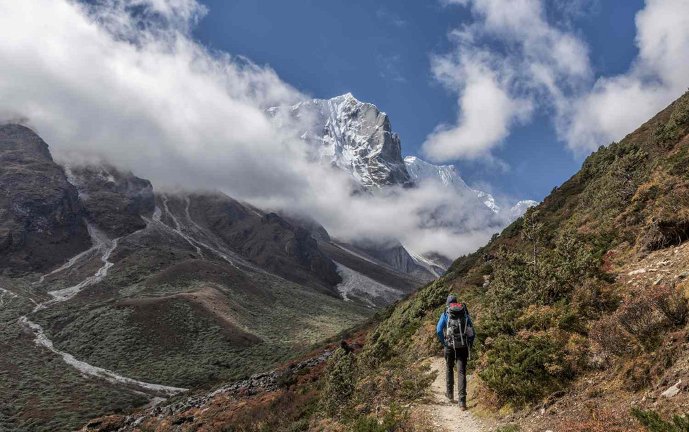 संरक्षण अभावमा खण्डहर बन्दै अर्गानिक ट्रेकिङ रुट, हराउँदै नेपाली पर्यटनको मौलिकता