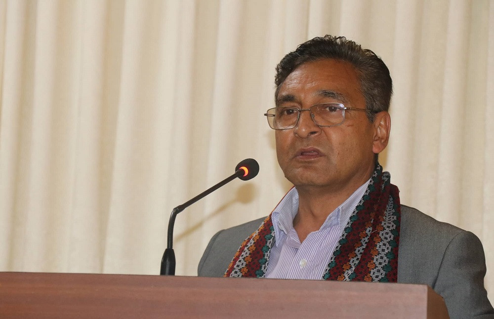 नक्कली भुटानी शरणार्थी प्रकरण : एमाले सचिव टोपबहादुर रायमाझी र उनका छोराविरूद्ध पक्राउ पुर्जी जारी