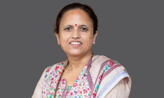 'सूचना प्रविधिको प्रयोग बढ्दो, तर राजस्व घट्दो किन?'