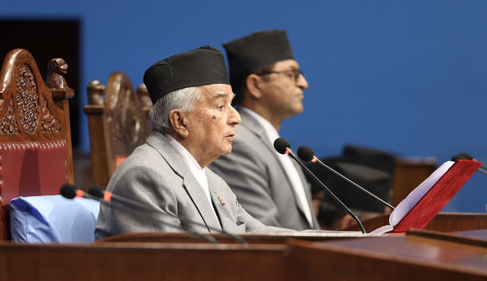 सार्वजनिक वित्तीय दबाबलाई स्वीकारेर रुपान्तरणको मार्गमा नहिँडेको नीति तथा कार्यक्रम