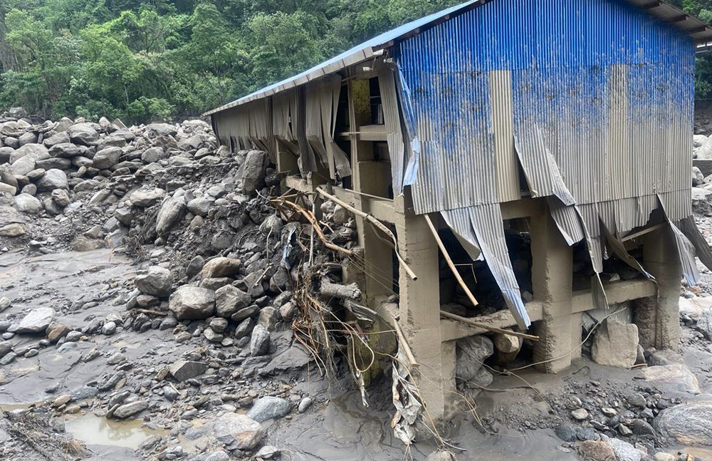 बाढीले ८ अर्ब क्षति भएका ३० आयोजनाले एक वर्ष पुनर्कर्जा पाउने