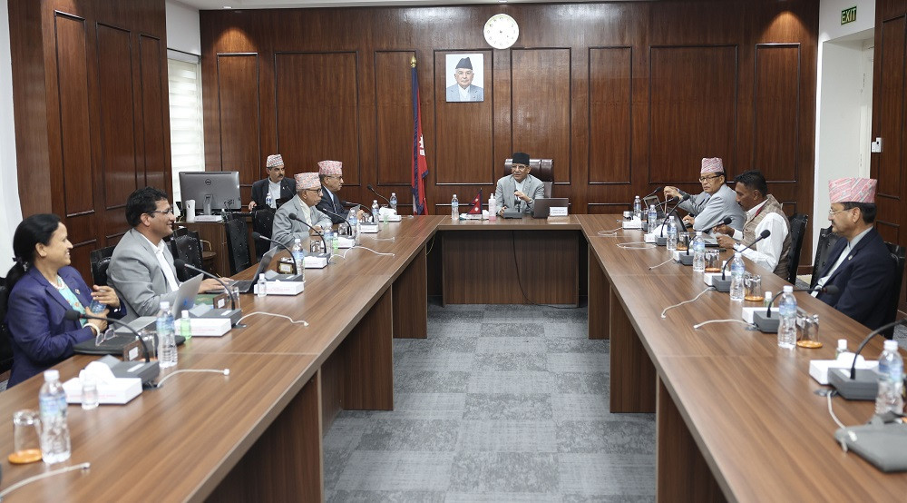 इजरायलमा रहेका नेपालीको उद्धारबारे निर्णय लिन प्रधानमन्त्रीले बोलाए मन्त्रिपरिषद् बैठक