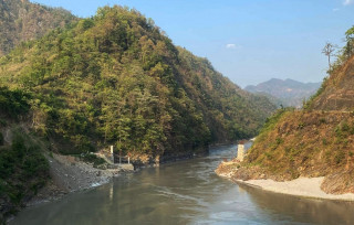 अलपत्र घुमाउने पुलको काम पुनः थालियो