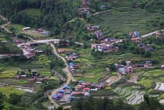 मौलिकता गुमाउँदै खहरे गाउँ