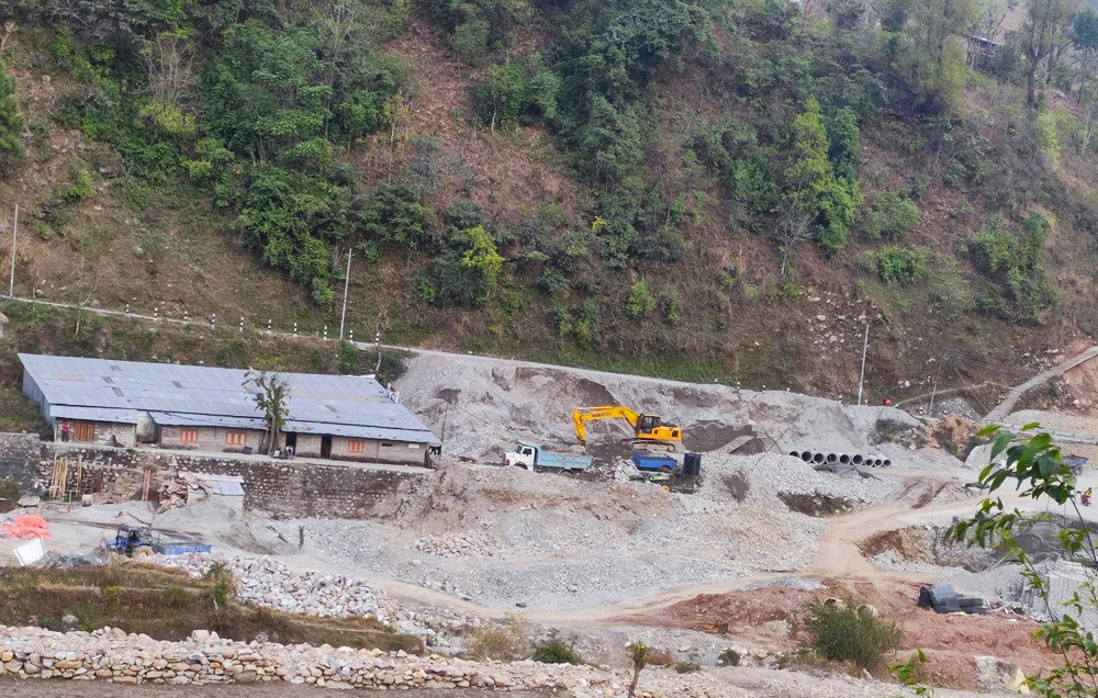 बगरमा बन्यो बसपार्क, बढ्यो जोखिम