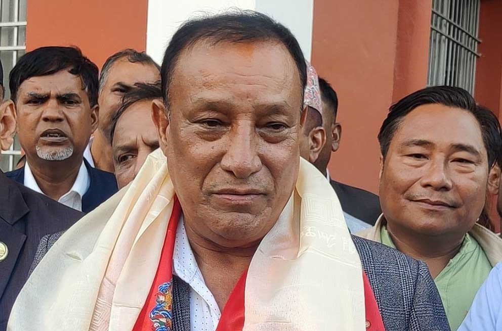 कोशीका मुख्यमन्त्री उद्धव थापा पदमुक्त