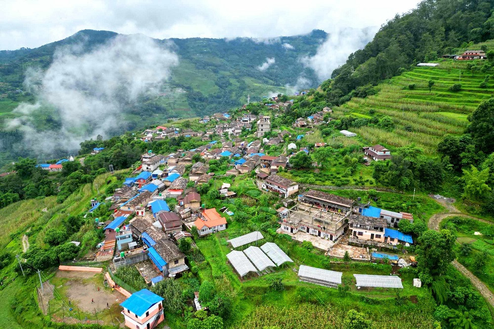 मनोरम दृश्य, रैथाने खाना र आतिथ्य संस्कार : घुम्न जाने होइन त ल्वाङ गाउँ?