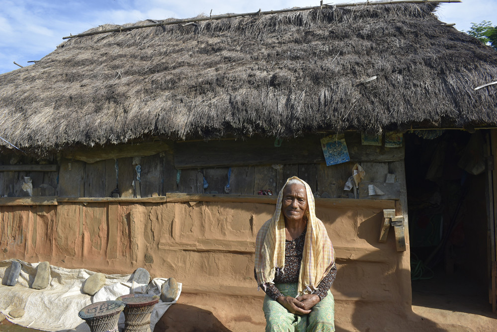 मन ठूलो भएकी ‘पियारी आमा’, विद्यालयलाई दान दिइन् ८ कठ्ठा जग्गा