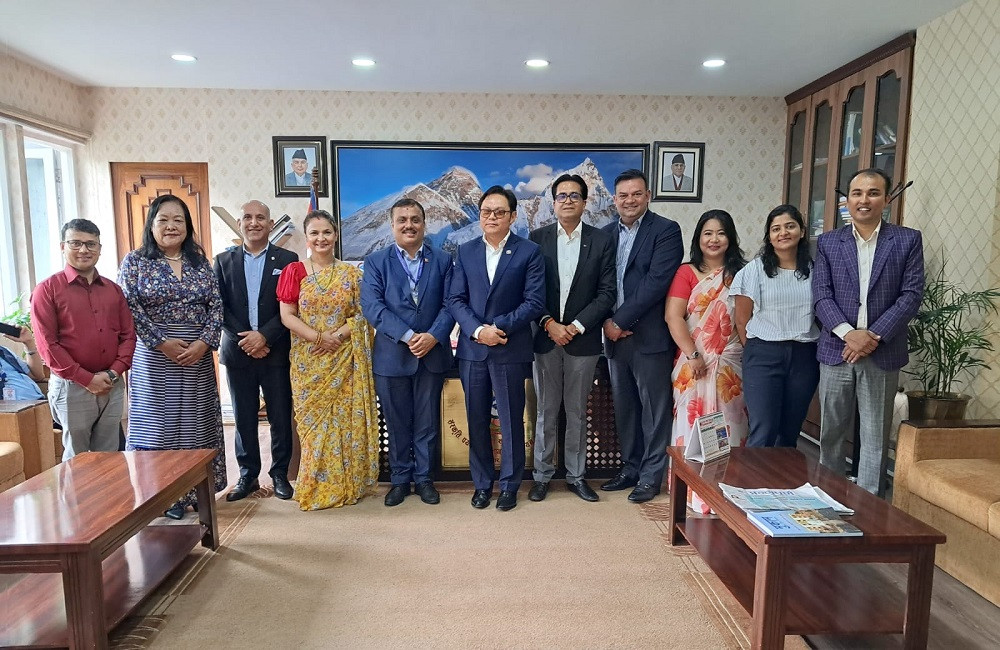 नेपाललाई ईयुको सुरक्षा सूचीबाट हटाउन पहल गर्न पर्यटनमन्त्रीलाई परिसंघको आग्रह