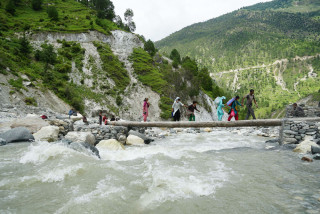 खोला तर्न लाप्काकै भर