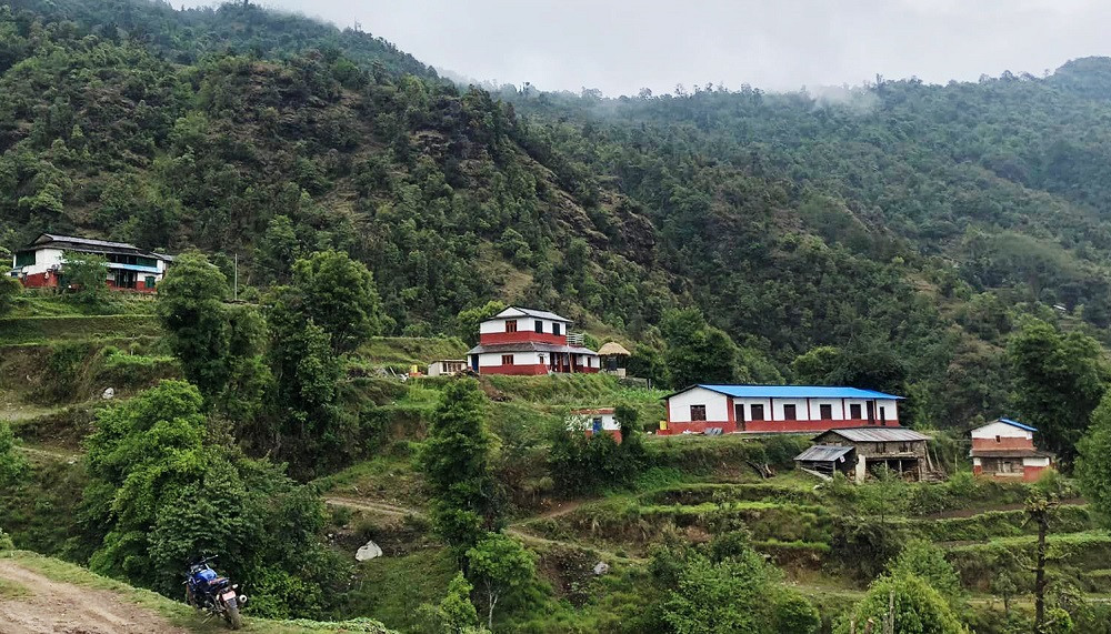 बागलुङमा बढ्न थाले पर्यटक, चलायमान हुन थाले घरबास