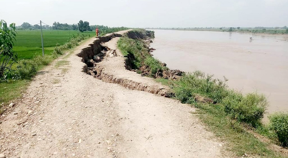 सधैँ बाढीको त्रासमा राप्ती तटीय क्षेत्रका बासिन्दा