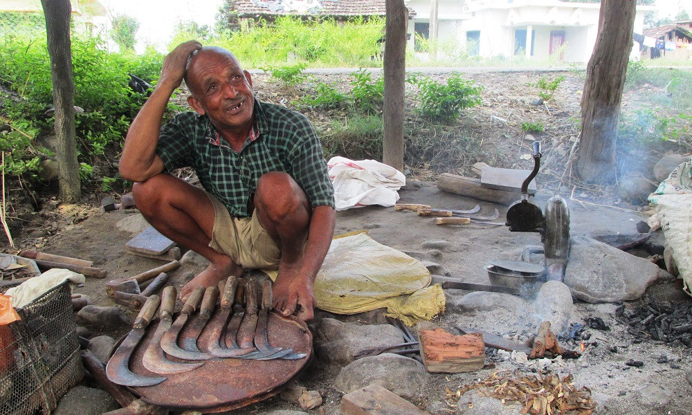 आधुनिकीकरण हुन नसक्दा आरन व्यवसाय संकटमा