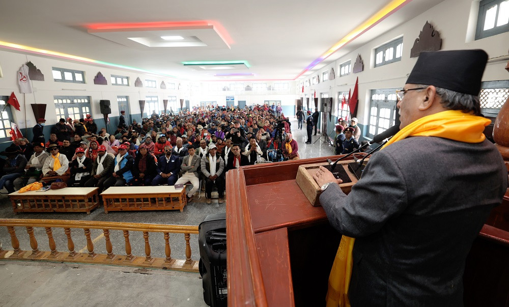 चीनको सिमानामा रहेका व्यापारिक नाका नियमित सञ्चालन हुन्छ : प्रधानमन्त्री दाहाल