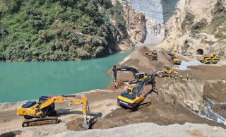 तनहुँ जलविद्युत् आयोजना प्रभावितलाई क्षतिपूर्ति वितरण